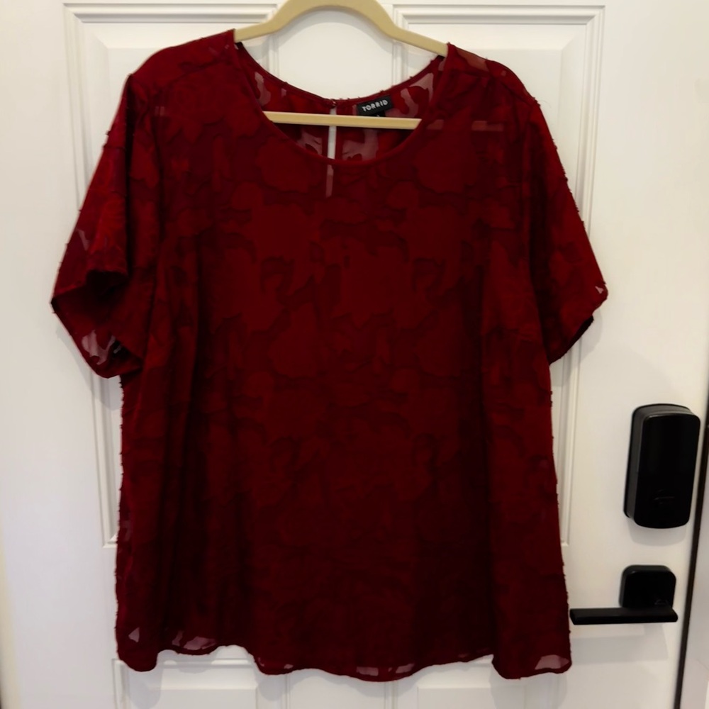 TORRID RED LACE BURNOUT TOP